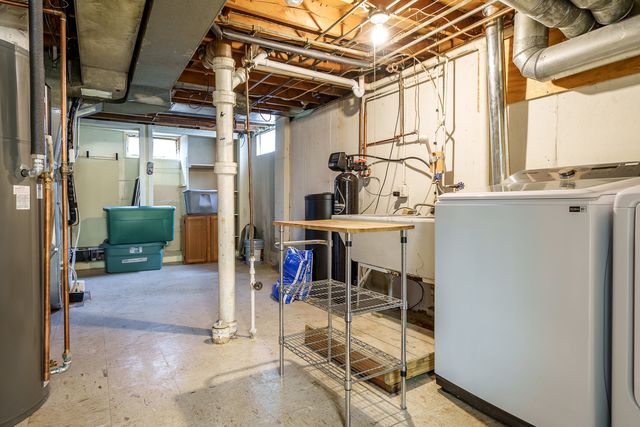 1910 25TH Street, Rockford, IL 61108