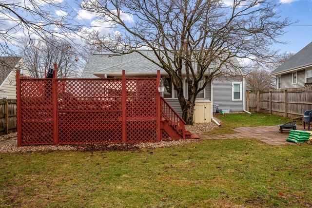 1910 25TH Street, Rockford, IL 61108