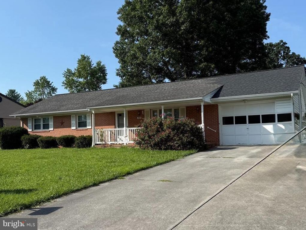 303 BEECHCROFT RD, Winchester, VA 22601
