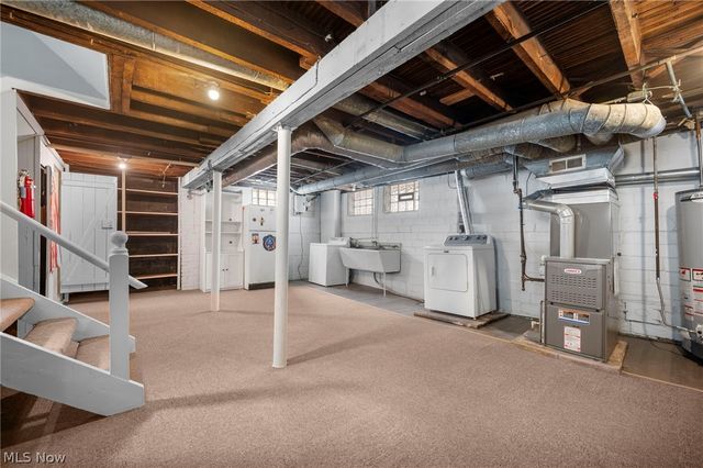 1550 Woodward Avenue, Lakewood, OH 44107