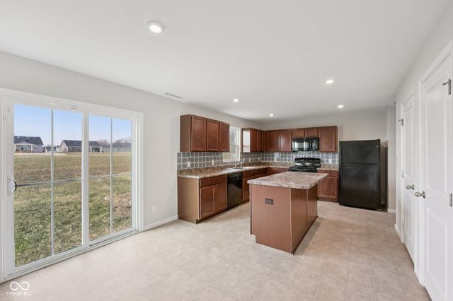 13872 N Mardenis Drive W, Camby, IN 46113