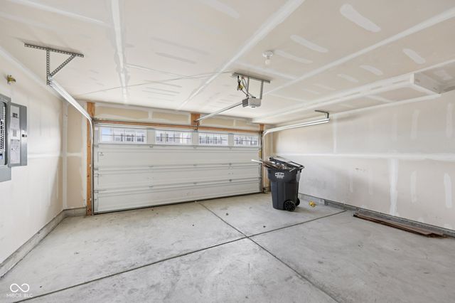 13872 N Mardenis Drive W, Camby, IN 46113