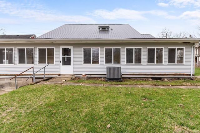 725 E Fort Wayne Street, Warsaw, IN 46580