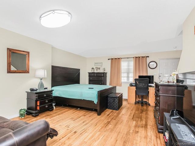 716 St Ann's Avenue, Bronx, NY 10455