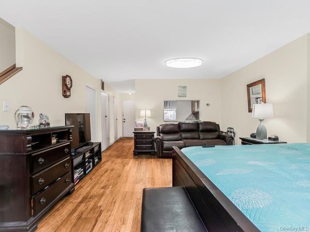 716 St Ann's Avenue, Bronx, NY 10455