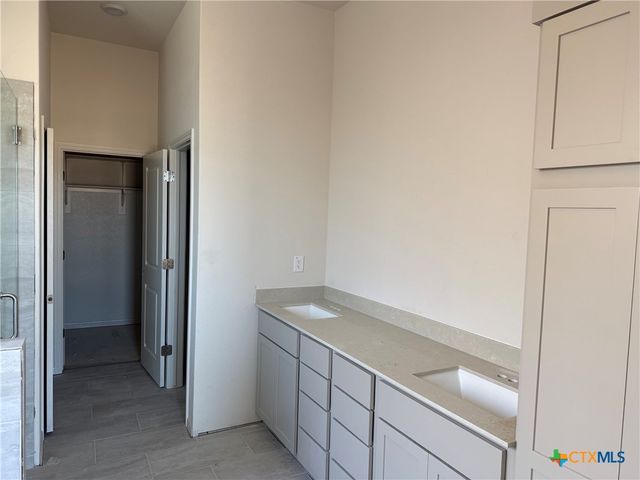 7110 Touchstone Drive, Temple, TX 76502