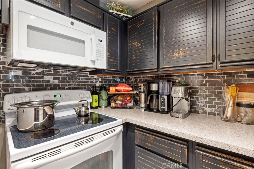 Image 10 of property listing at 13096 Le Parc 61, Chino Hills, CA 91709