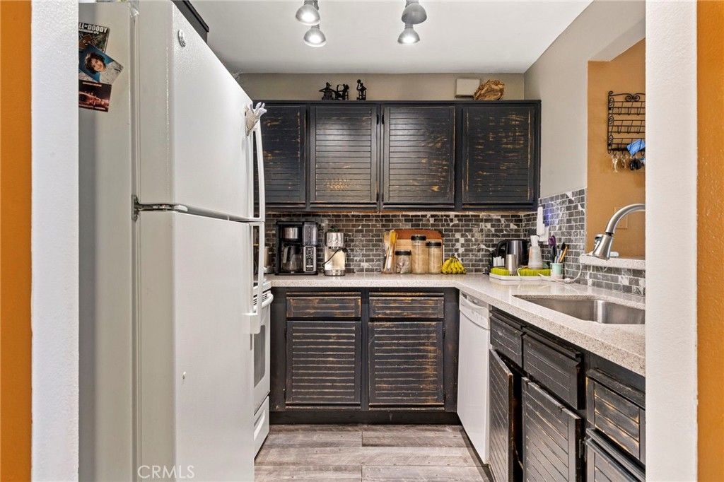 Image 9 of property listing at 13096 Le Parc 61, Chino Hills, CA 91709