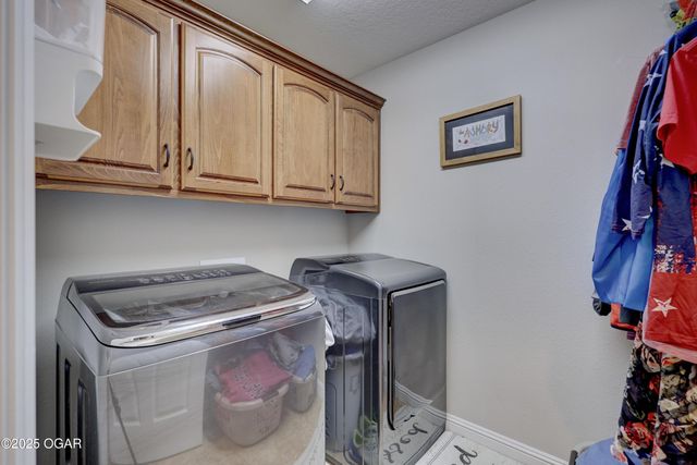 401 Dogwood Trails Lp, Carl Junction, MO 64834