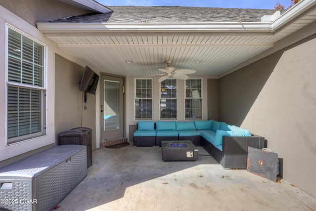 401 Dogwood Trails Lp, Carl Junction, MO 64834