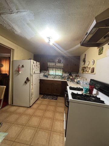 1712 Effie Street, Fort Worth, TX 76105