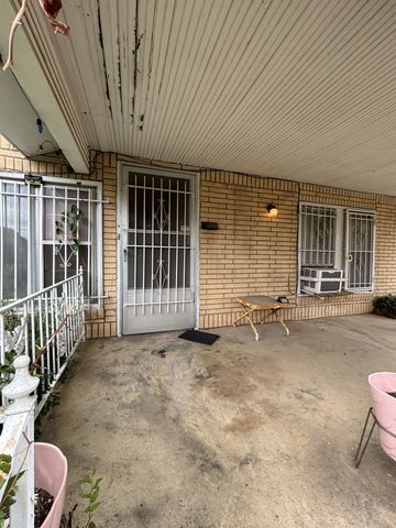 1712 Effie Street, Fort Worth, TX 76105
