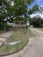 1712 Effie Street, Fort Worth, TX 76105