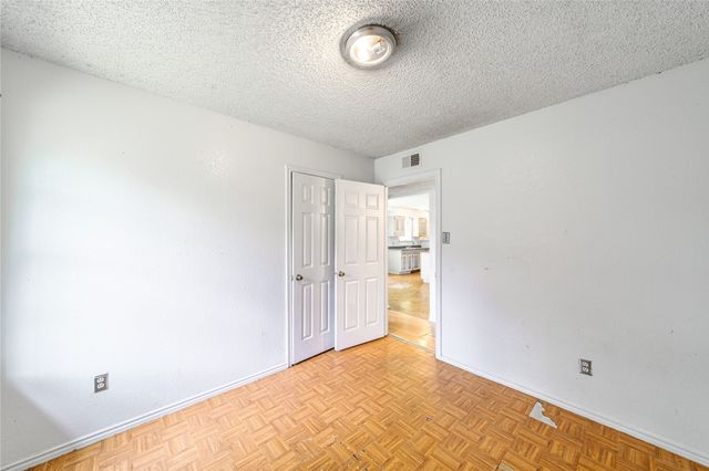 1306 Bluffview Drive, Seagoville, TX 75159