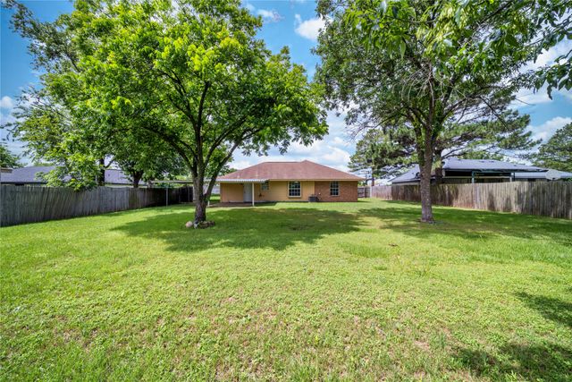 1306 Bluffview Drive, Seagoville, TX 75159