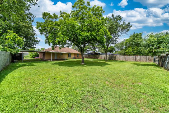 1306 Bluffview Drive, Seagoville, TX 75159