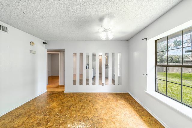 1306 Bluffview Drive, Seagoville, TX 75159