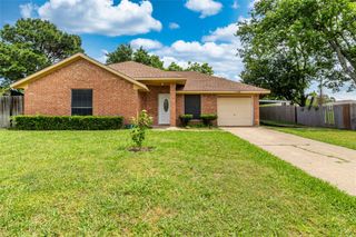 1306 Bluffview Drive, Seagoville, TX 75159