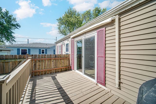 4937 WOODWARD Avenue, Downers Grove, IL 60515