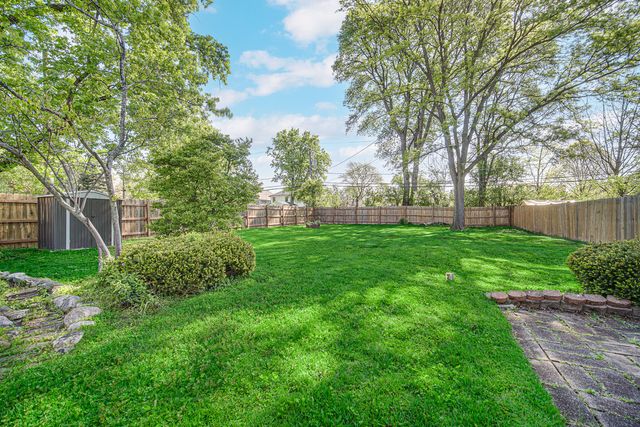 4937 WOODWARD Avenue, Downers Grove, IL 60515