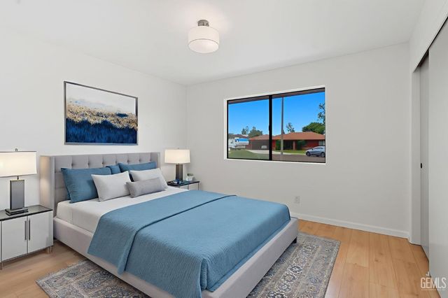 6710 Pinecone Avenue, Bakersfield, CA 93308