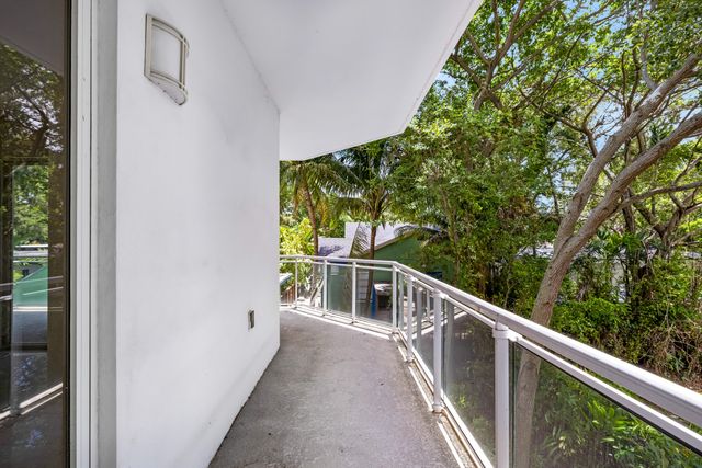652 NE 63RD Street 206, Miami, FL 33138