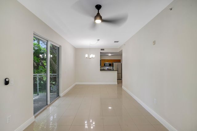 652 NE 63RD Street 206, Miami, FL 33138