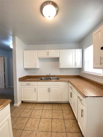 905 Milam Drive, Euless, TX 76039