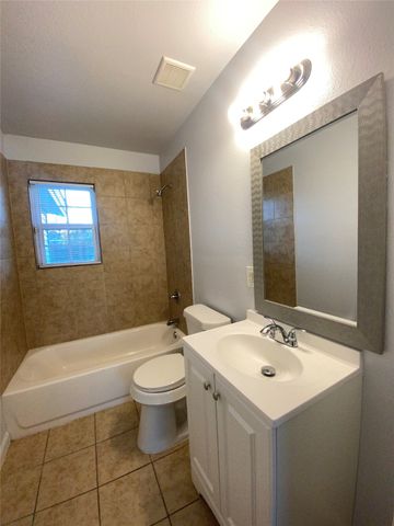 905 Milam Drive, Euless, TX 76039