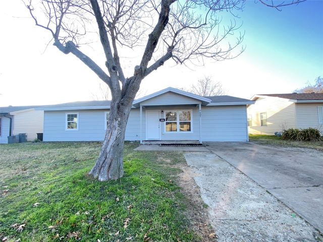 905 Milam Drive, Euless, TX 76039