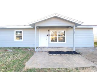 905 Milam Drive, Euless, TX 76039