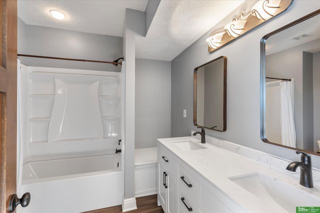 2215 S 181st Circle, Omaha, NE 68130