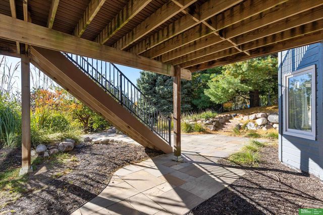 2215 S 181st Circle, Omaha, NE 68130