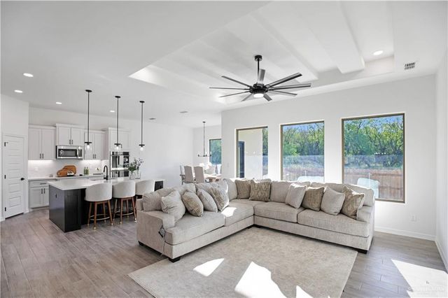 2005 Su Casa Circle, Harlingen, TX 78552