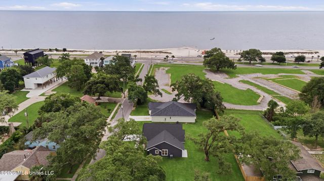 133 Iberville Drive, Biloxi, MS 39531