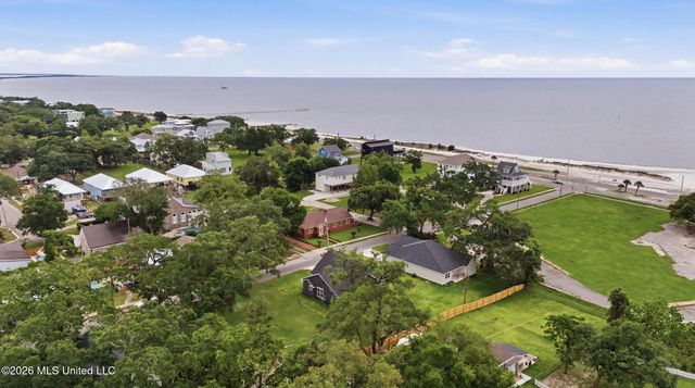 133 Iberville Drive, Biloxi, MS 39531