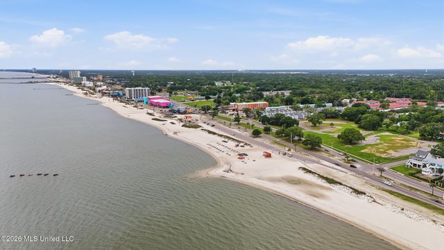133 Iberville Drive, Biloxi, MS 39531