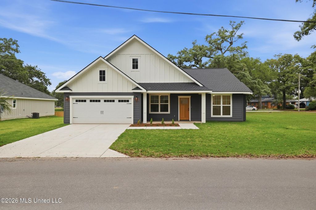 133 Iberville Drive, Biloxi, MS 39531