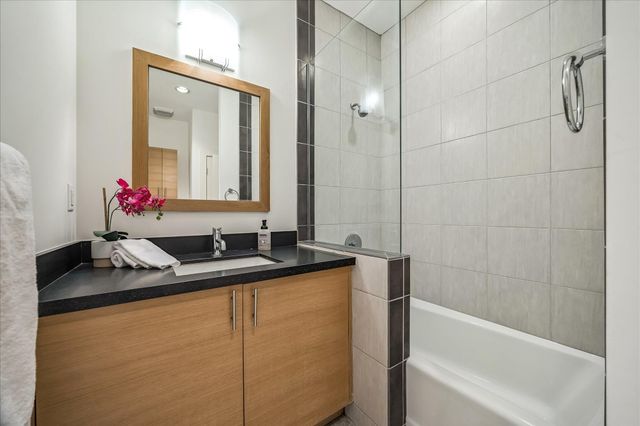 530 W 26th Street, Houston, TX 77008