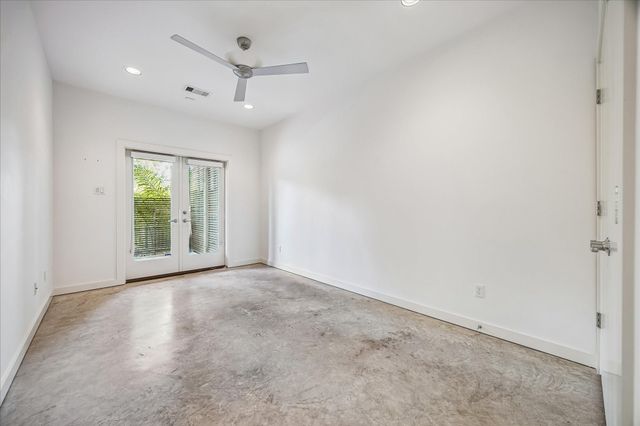 530 W 26th Street, Houston, TX 77008
