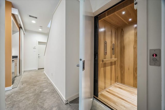 530 W 26th Street, Houston, TX 77008