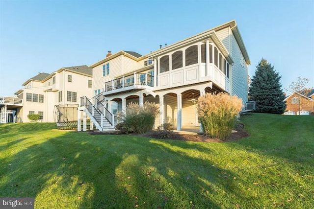 19673 STANFORD HALL PL, Ashburn, VA 20147