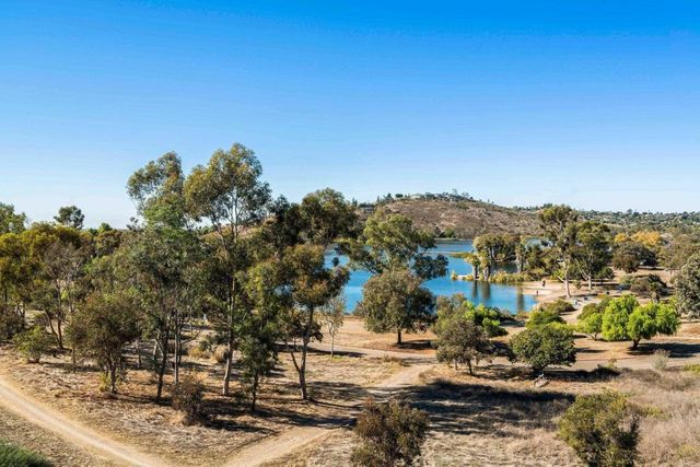 5700 Baltimore 230, La Mesa, CA 91942