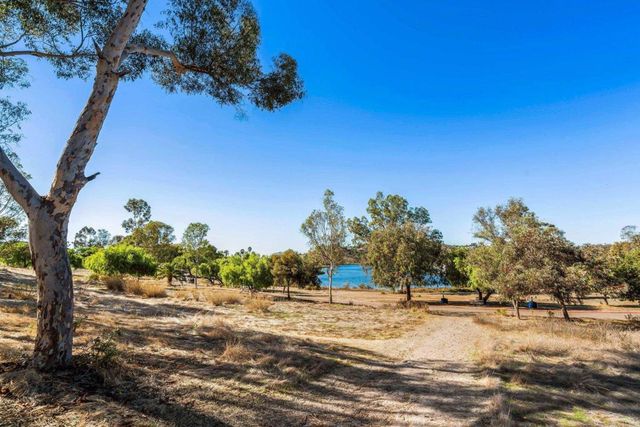 5700 Baltimore 230, La Mesa, CA 91942