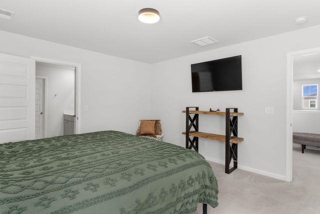 581 Spanish Wells Road, Summerville, SC 29486