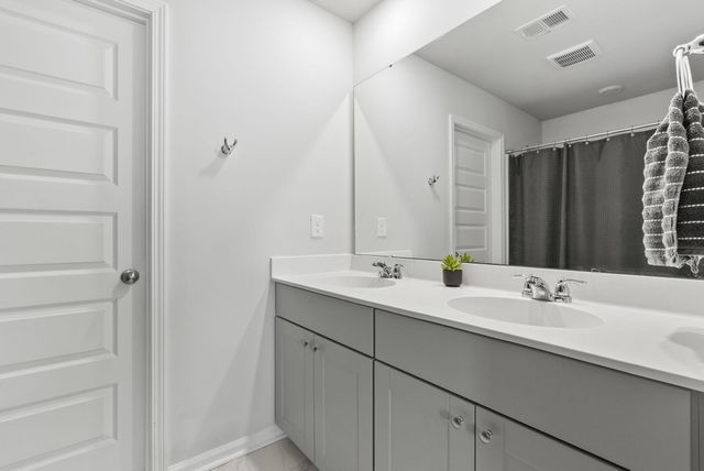 581 Spanish Wells Road, Summerville, SC 29486