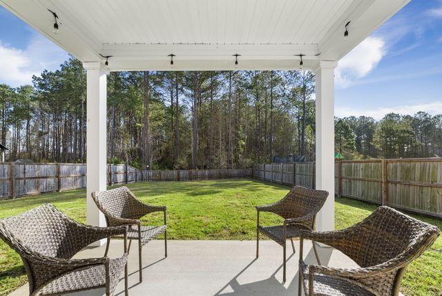 581 Spanish Wells Road, Summerville, SC 29486