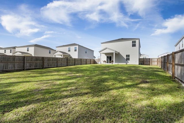 581 Spanish Wells Road, Summerville, SC 29486