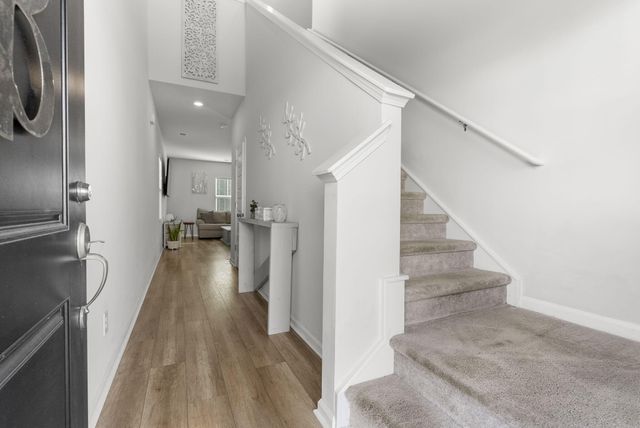 581 Spanish Wells Road, Summerville, SC 29486