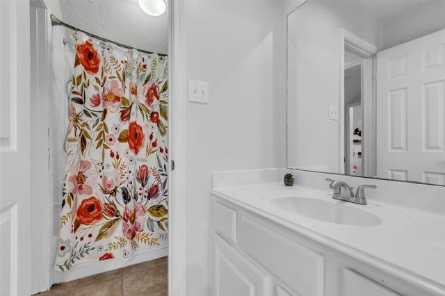 2107 Fern Creek Trail, Houston, TX 77345